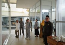 Komisi I DPRD Kota Tasikmalaya melakukan kunjungan kerja ke sejumlah lapangan padel yang ada di Kota Tasikmalaya